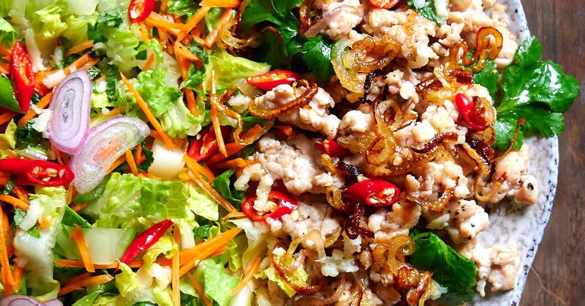 Laab gai, thajský kuřecí salát od Evapple. A Thermomix ® recept z